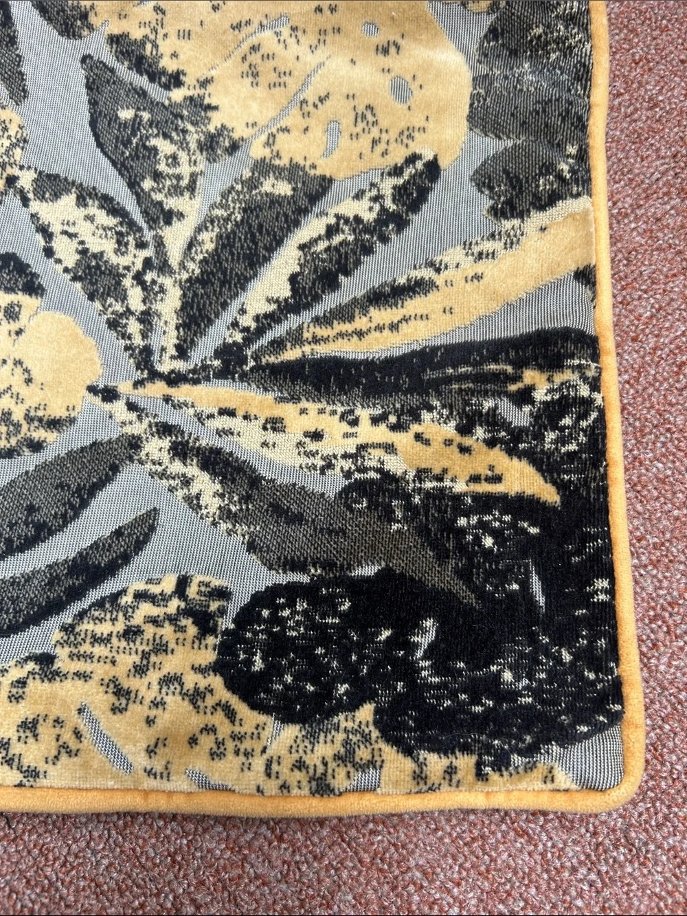 Floral Pattern Rectangular Accent Rug in Mustard and Charcoal. EUC